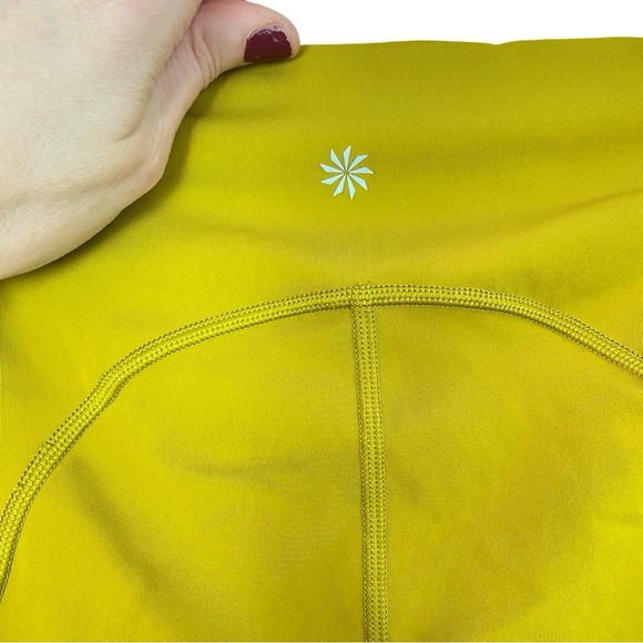 Athleta Ultimate Stash Pocket 7/8 Tight Leggings Womens Size Small Chartreuse - Picture 8 of 16